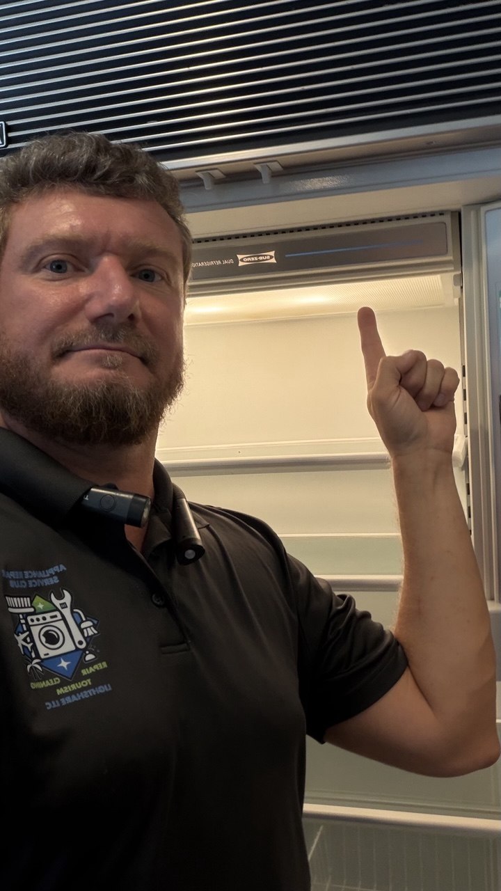 Sub-Zero refrigerator repair in a Naples home