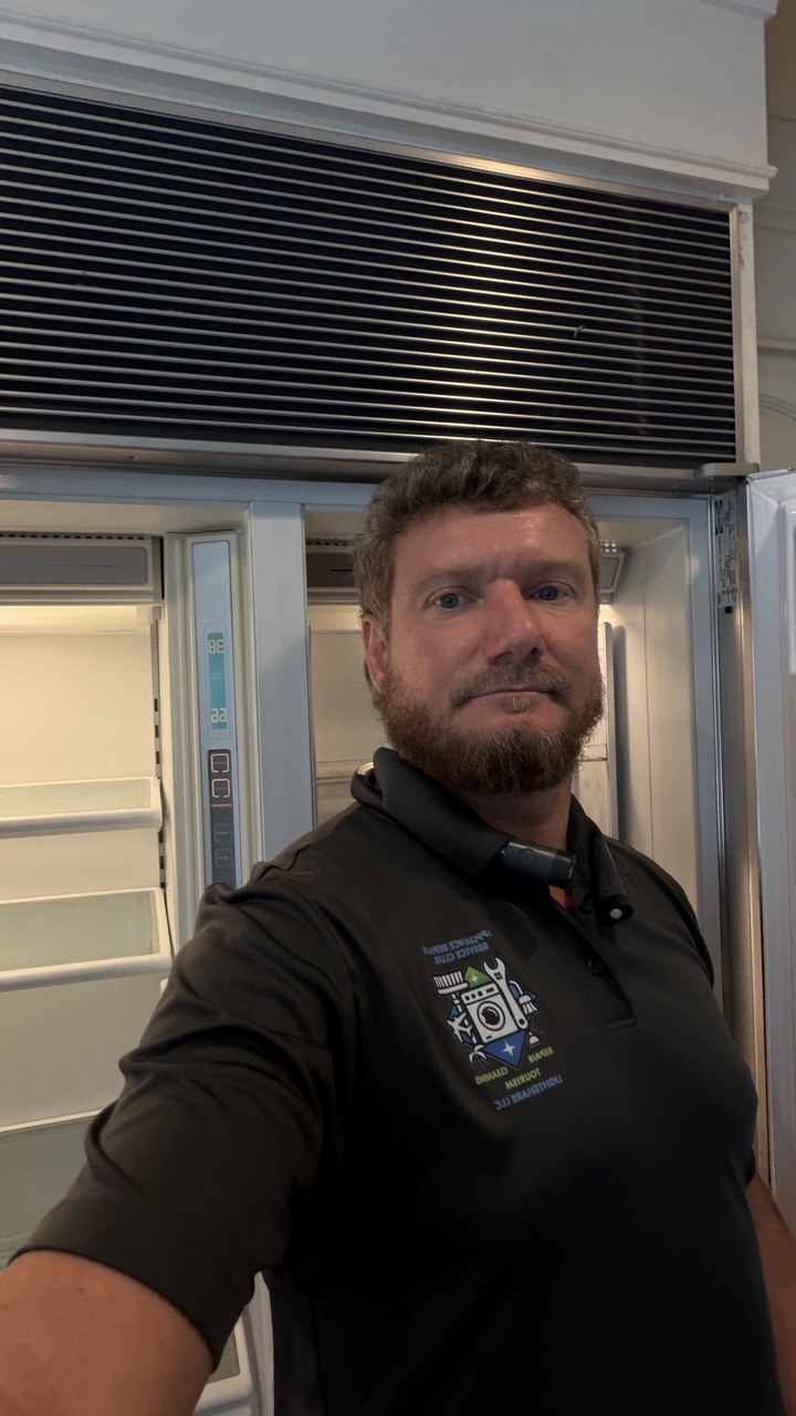 Sub-Zero refrigerator repair in a Naples home