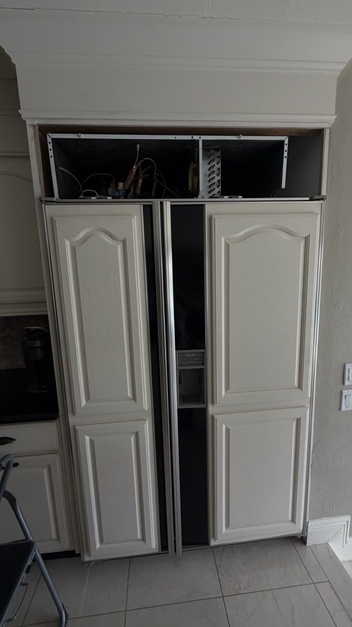 Sub-Zero refrigerator repair in a Naples home