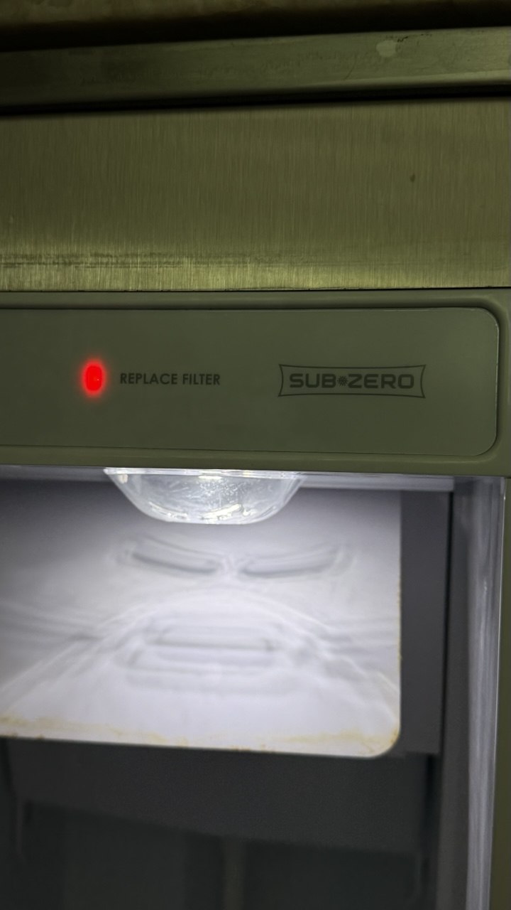 Sub-Zero refrigerator repair in a Naples home