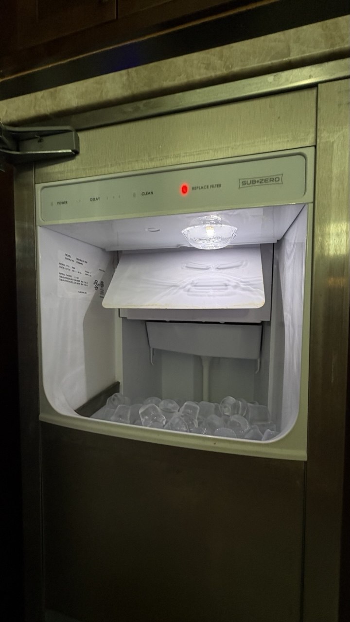 Sub-Zero refrigerator repair in a Naples home
