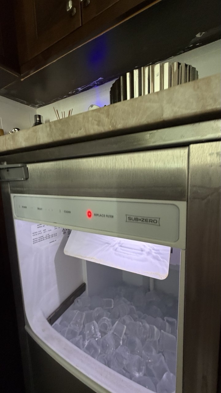 Sub-Zero refrigerator repair in a Naples home