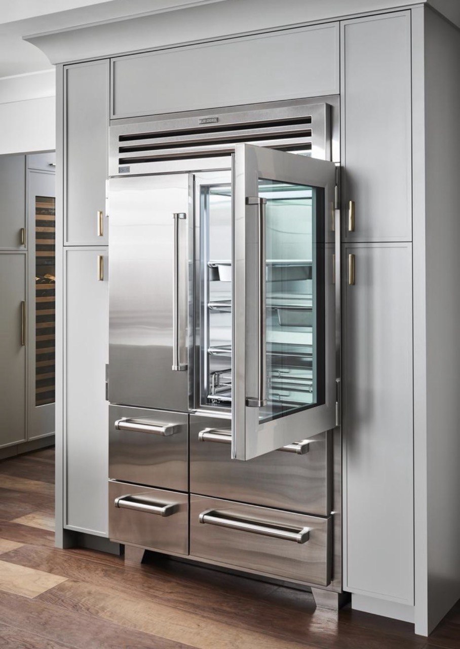 Sub-Zero refrigerator repair in a Naples home