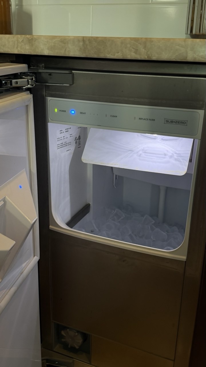 Sub-Zero refrigerator repair in a Naples home