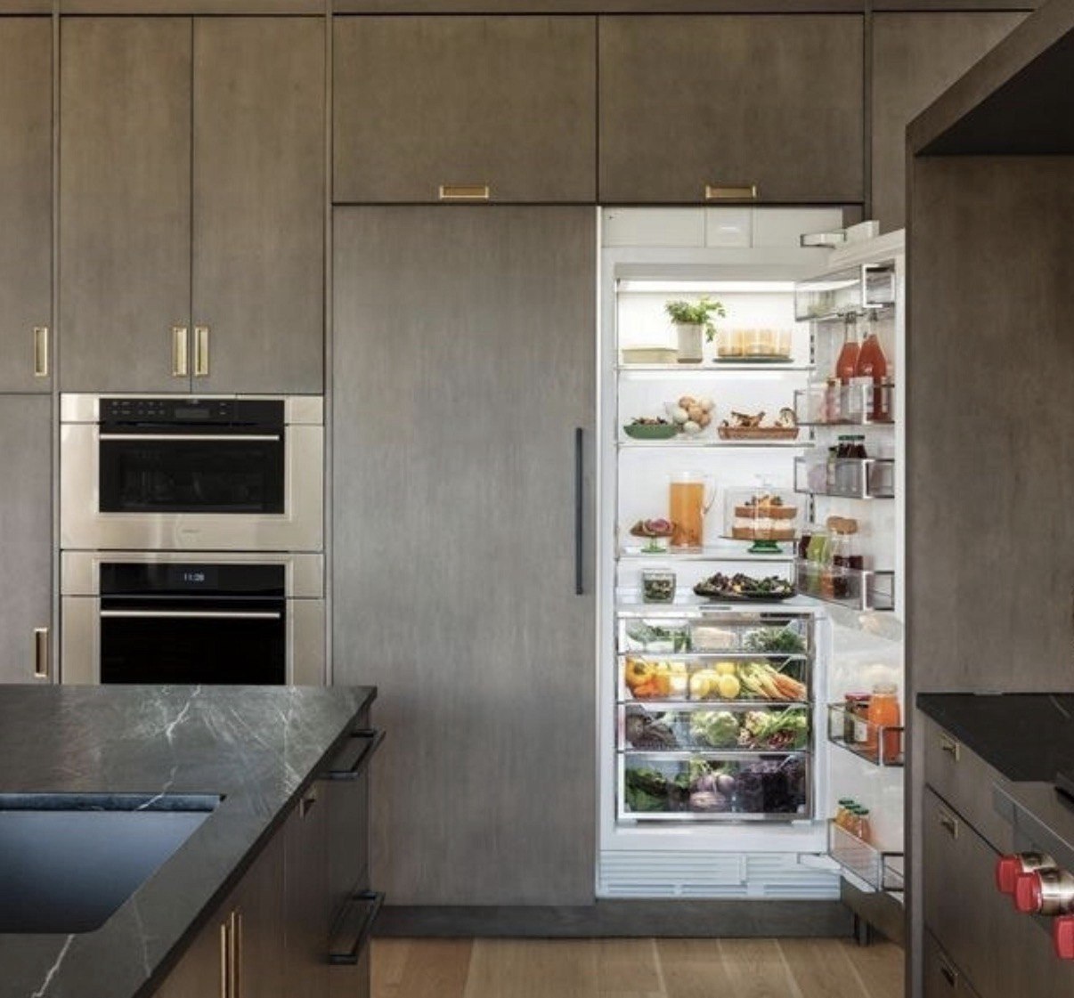 Sub-Zero refrigerator repair in a Naples home